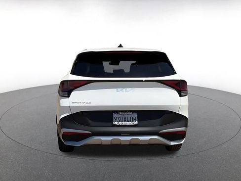 Used 2025 Kia Sportage LX FWD image 12