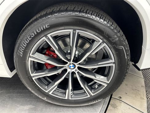 New 2026 BMW X5 xDrive40i w/ M Sport Package image 27