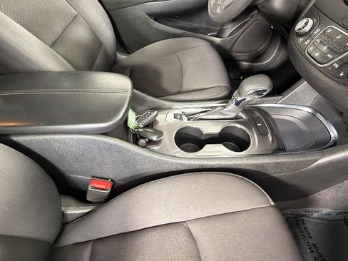 Certified 2022 Chevrolet Malibu LT FWD image 33