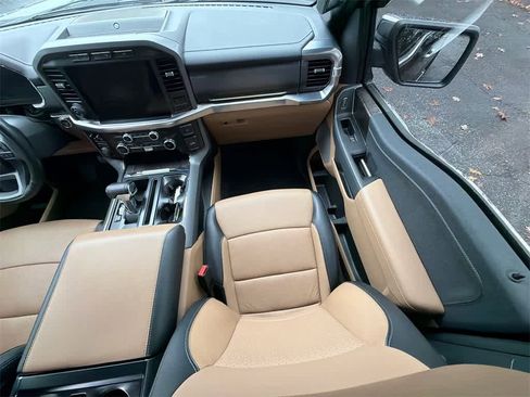 Used 2023 Ford F150 Lariat w/ Trailer Tow Package image 20