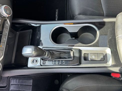 Used 2022 Nissan Altima 2.5 SV w/ SV Premium Package image 24