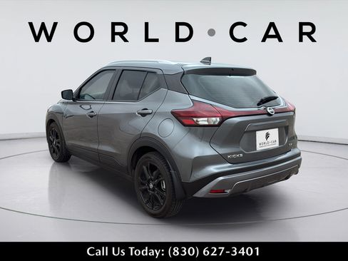 Used 2021 Nissan Kicks SV FWD image 10