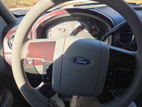 Used 2004 Ford F150 XLT image 33