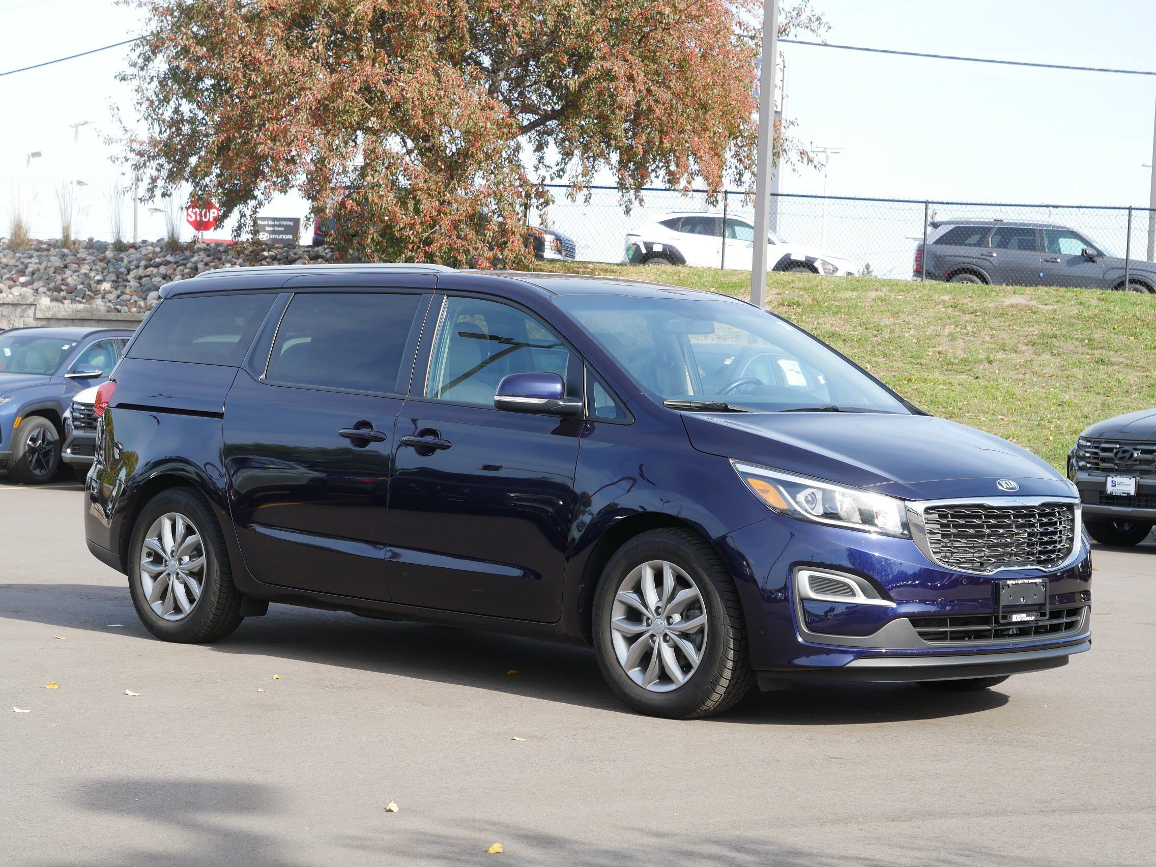Used 2020 Kia Sedona EX FWD image 4