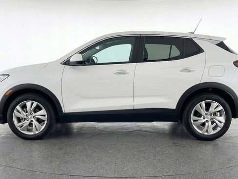 Used 2025 Buick Encore GX Preferred AWD/4WD image 5