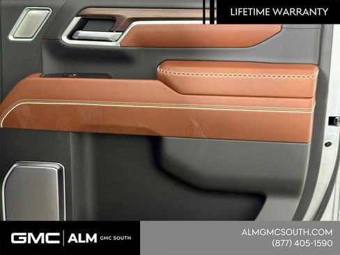 New 2026 GMC Sierra 2500 Denali Ultimate AWD/4WD image 18