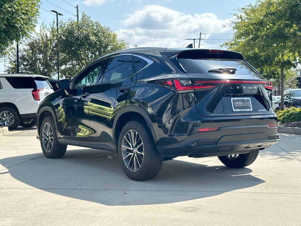 Used 2025 Lexus NX 250 FWD w/ Towing Package (2000 Lbs) image 6