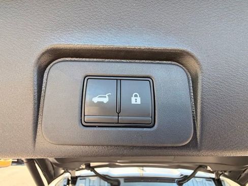 Certified 2023 Nissan Rogue SV w/ SV Premium B Package AWD/4WD image 19