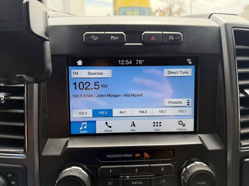 Used 2018 Ford F150 XLT w/ Equipment Group 302A Luxury AWD/4WD image 25