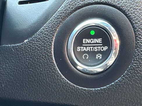 Used 2018 Ford Explorer Limited w/ Equipment Group 301A image 8