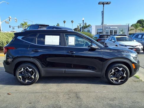 Certified 2024 Kia Seltos EX FWD image 6