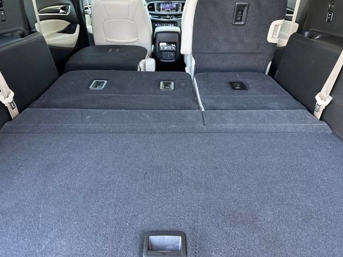 Certified 2024 Buick Enclave Premium AWD/4WD image 17