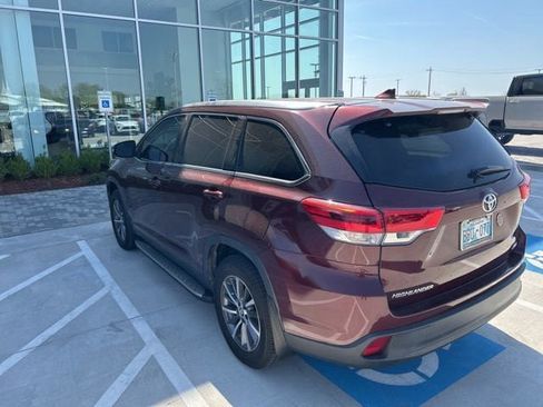 Used 2019 Toyota Highlander XLE image 7