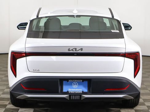 Used 2025 Kia K4 FWD image 11
