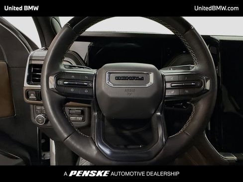 Used 2025 GMC Yukon Denali Ultimate image 6