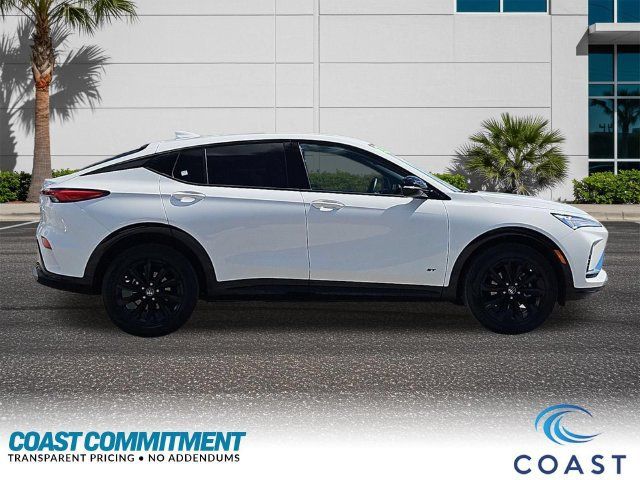 Used 2025 Buick Envista Sport Touring w/ Convenience I Package FWD image 5