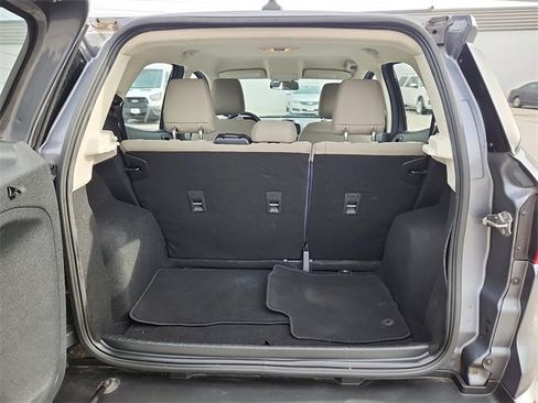 Used 2021 Ford EcoSport S image 17