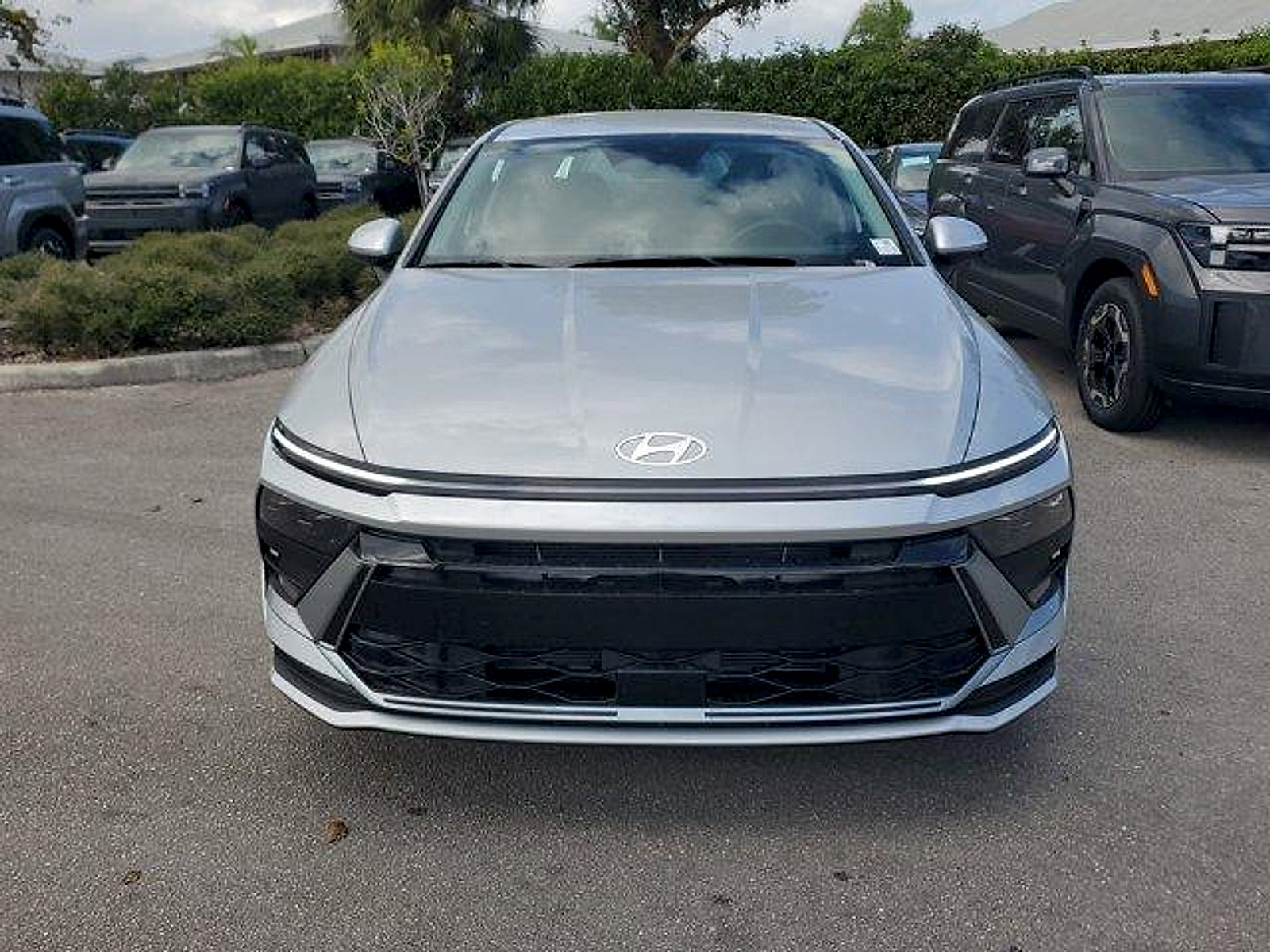 New 2026 Hyundai Sonata SE FWD image 2
