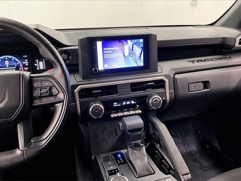 Used 2024 Toyota Tacoma SR image 6