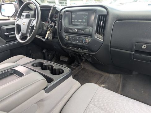 Used 2018 Chevrolet Silverado 1500 W/T w/ Trailering Package AWD/4WD image 28