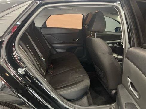 Used 2022 Hyundai Elantra SEL w/ Convenience Package image 39