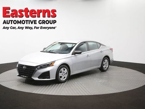 Used 2024 Nissan Altima 2.5 S FWD image 54