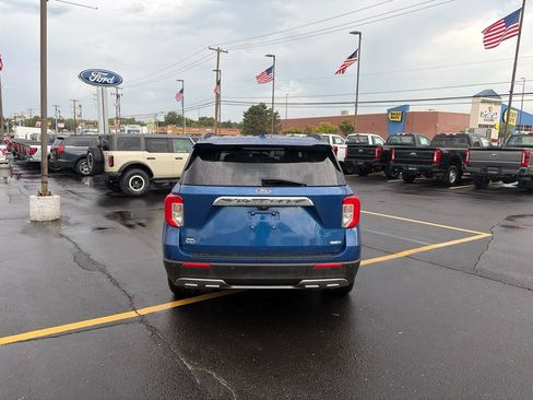 Used 2020 Ford Explorer XLT w/ Equipment Group 202A AWD/4WD image 6