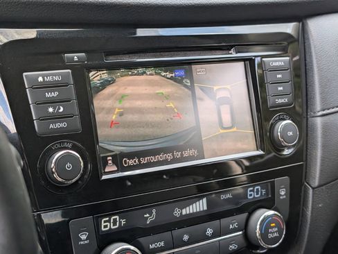 Certified 2019 Nissan Rogue SV w/ Premium Package image 25