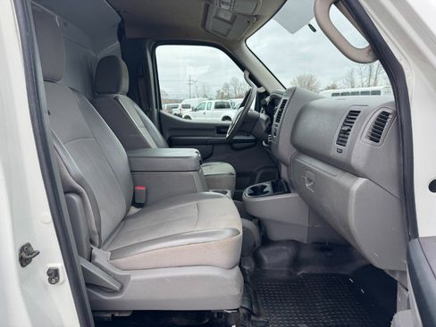Used 2015 Nissan NV 2500 S image 18