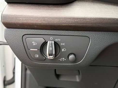 Certified 2022 Audi Q5 2.0T Premium AWD/4WD image 21