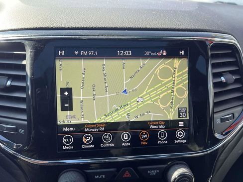 Certified 2021 Jeep Grand Cherokee Laredo X image 29