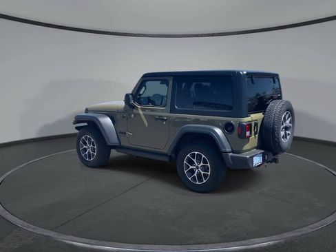 Used 2025 Jeep Wrangler Sport AWD/4WD image 7