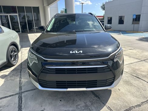 New 2026 Kia Niro LX image 2