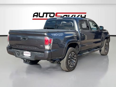 Used 2023 Toyota Tacoma TRD Sport AWD/4WD image 7