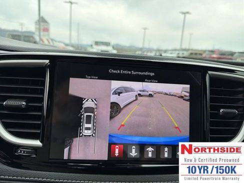 New 2026 Chrysler Pacifica Select image 25