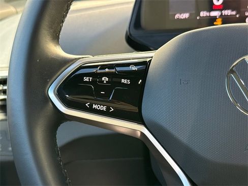 Certified 2022 Volkswagen ID.4 Pro S w/ Gradient Package image 25