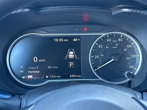 Used 2025 Nissan Versa SV image 23