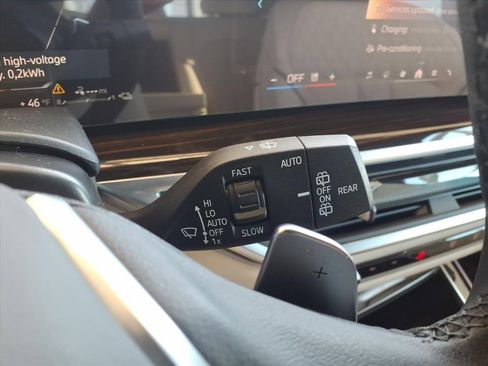 New 2026 BMW X5 xDrive50e image 16