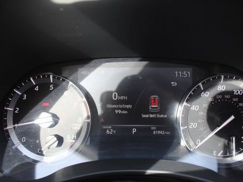 Used 2021 Toyota Highlander XSE image 28