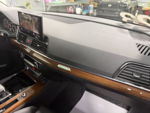 Used 2023 Audi Q5 2.0T Prestige w/ Prestige Package image 36