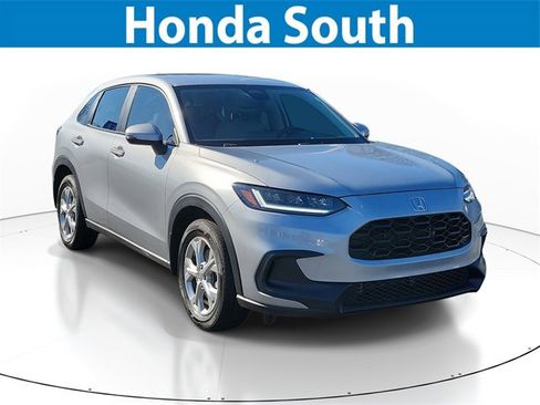 Certified 2025 Honda HR-V LX image 1