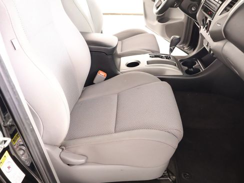 Used 2012 Toyota Tacoma PreRunner w/ TRD Off-Road Pkg image 12