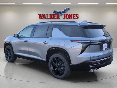 Used 2026 Chevrolet Traverse RS FWD image 5