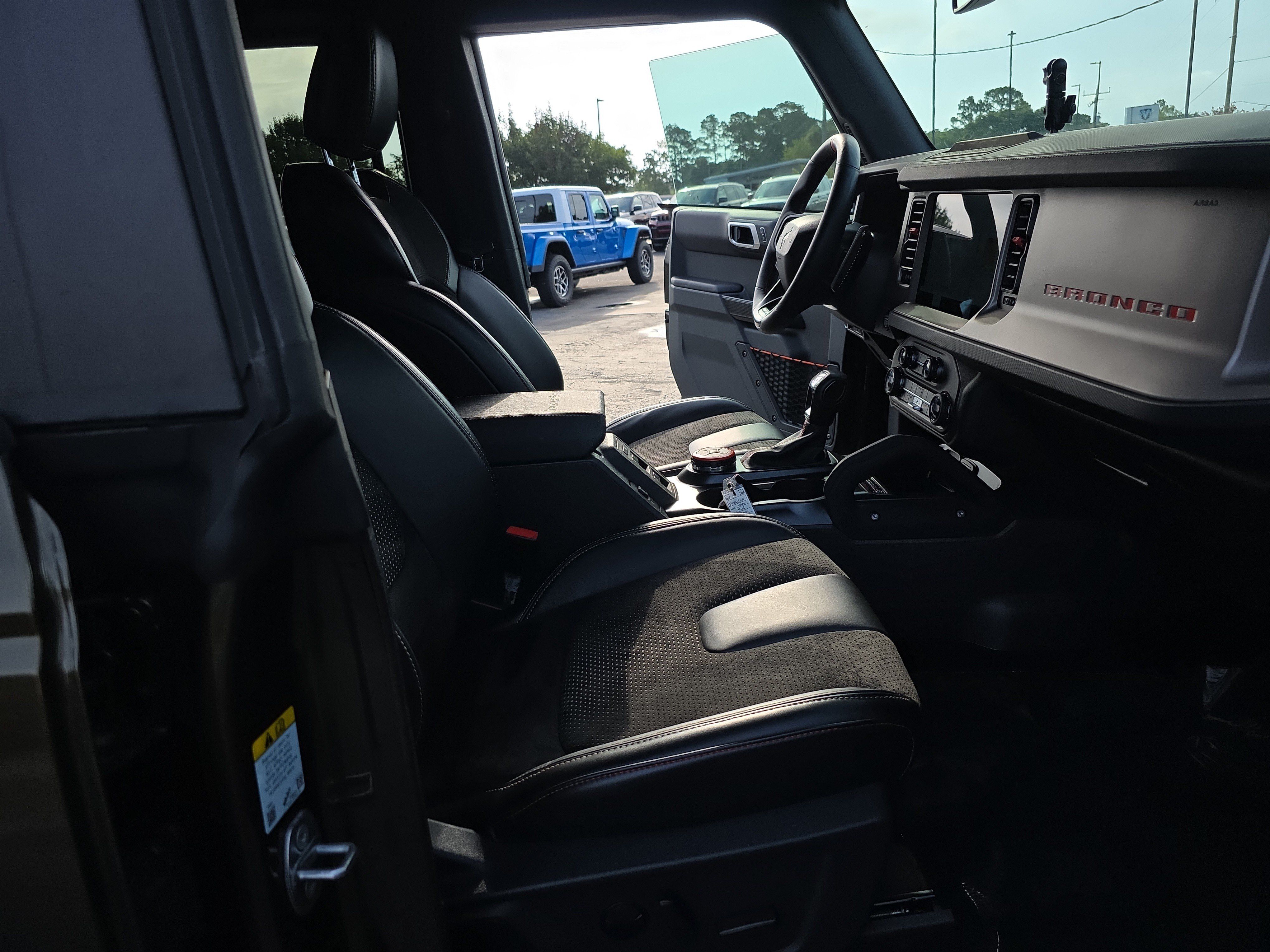 Used 2024 Ford Bronco Raptor AWD/4WD image 32