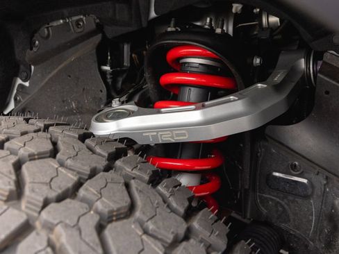 Certified 2025 Toyota Tacoma TRD Off-Road w/ TRD Off Road Premium Package AWD/4WD image 5