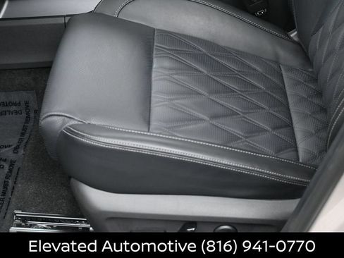Certified 2026 Nissan Rogue Platinum w/ Platinum Premium Package AWD/4WD image 17