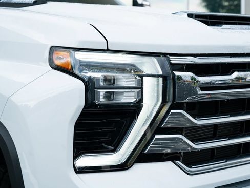 Used 2024 Chevrolet Silverado 3500 High Country AWD/4WD image 8