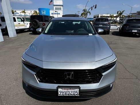 Certified 2023 Honda Accord EX image 3