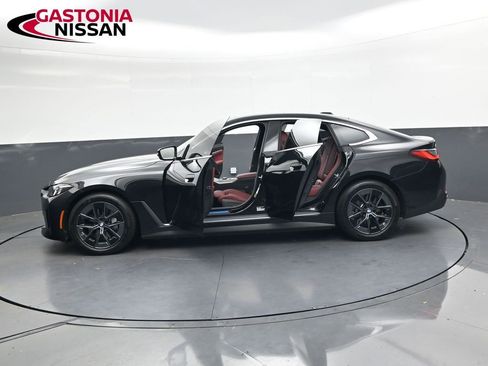 Used 2025 BMW i4 eDrive40 image 40