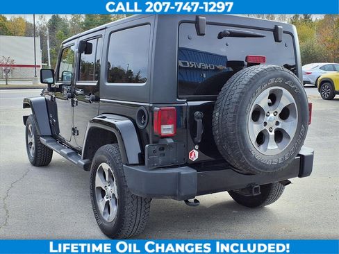 Used 2017 Jeep Wrangler Unlimited Sahara w/ Max Tow Package image 8